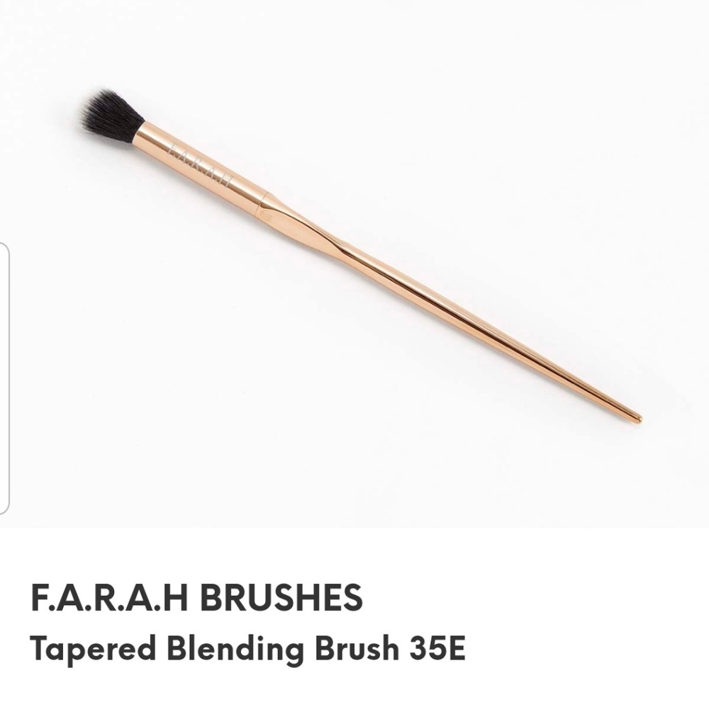 F.A.R.A.H. tapered blending make up brush.